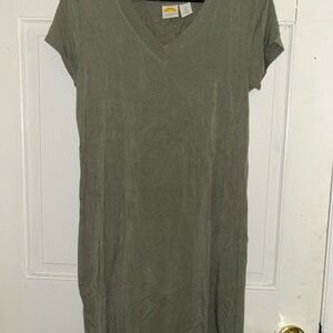 C&C California Olive Green V-Neck Dress